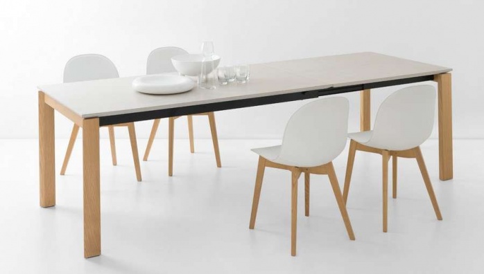 Eminence dining table