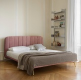 Le Marais bed