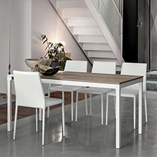 Perigeo dining table