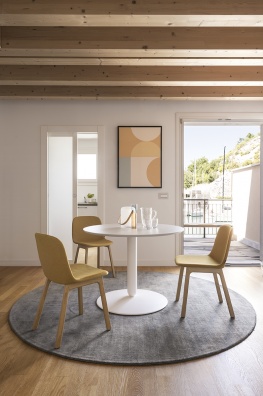 Balance dining table - myhome Balance dining table - myhome