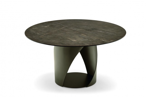 Cyclone dining table - myhome Cyclone dining table - myhome