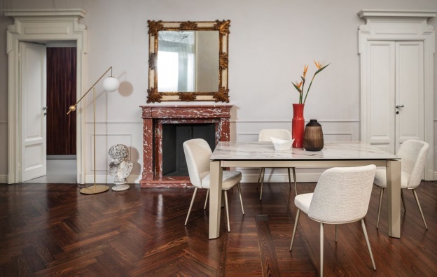Delta dining table - myhome Delta dining table - myhome