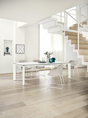 Delta dining table - myhome Delta dining table - myhome
