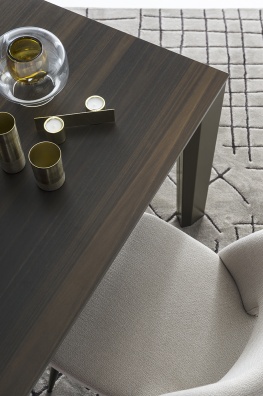 Delta dining table - myhome Delta dining table - myhome