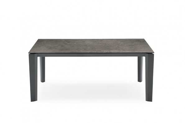 Delta dining table - myhome Delta dining table - myhome