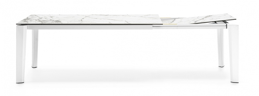 Delta dining table - myhome Delta dining table - myhome