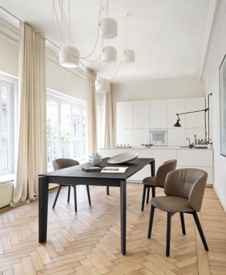 Dogma dining table - myhome