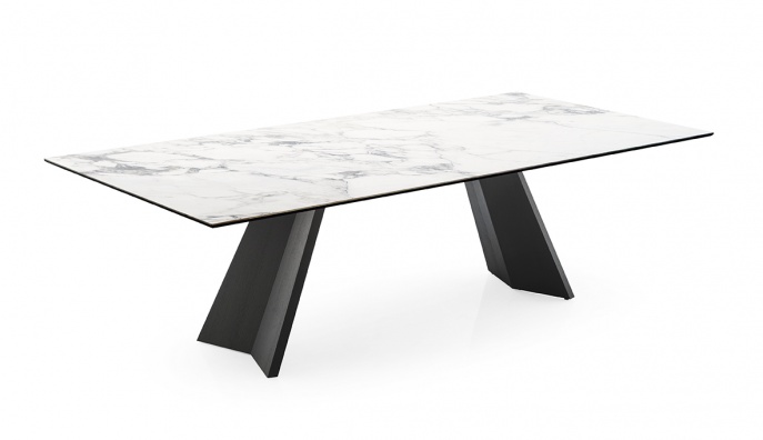 Icaro dining table