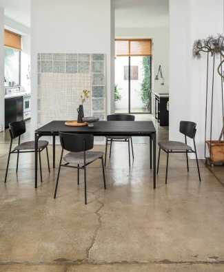 Silhouette dining table - myhome Silhouette dining table - myhome