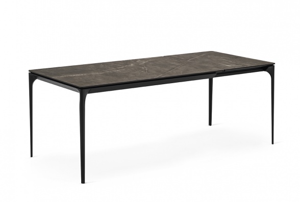 Silhouette dining table - myhome Silhouette dining table - myhome