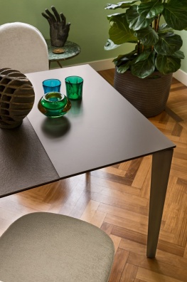 Artic dining table - myhome