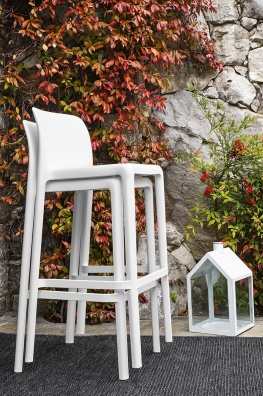 Bayo outdoor stool