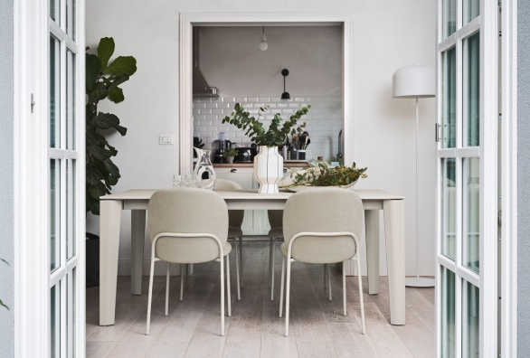Band dining table - myhome