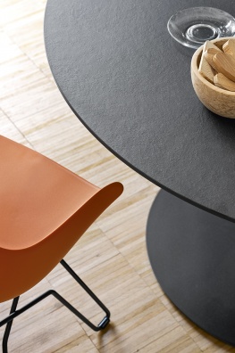 Cocktail dining table - myhome