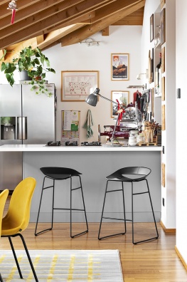 Cosmopolitan stool - myhome