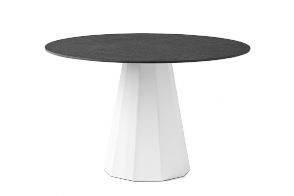 Dix dining table