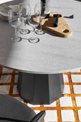 Dix dining table - myhome