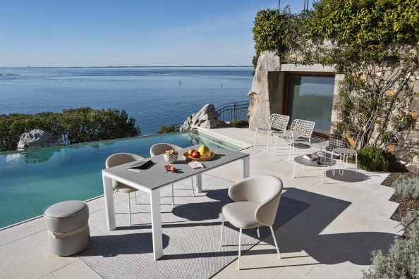 Dorian outdoor dining table - myhome