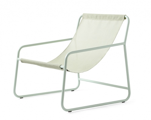 Easy outdoor lounge chair