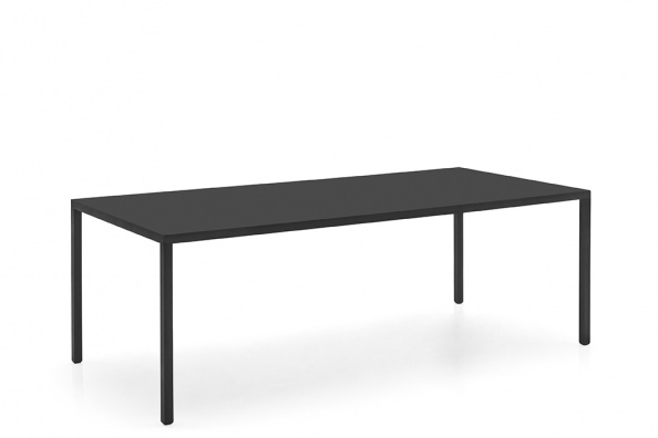 Iron outdoor dining table - myhome