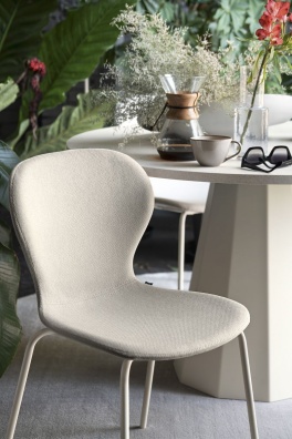 Ops! dining chair