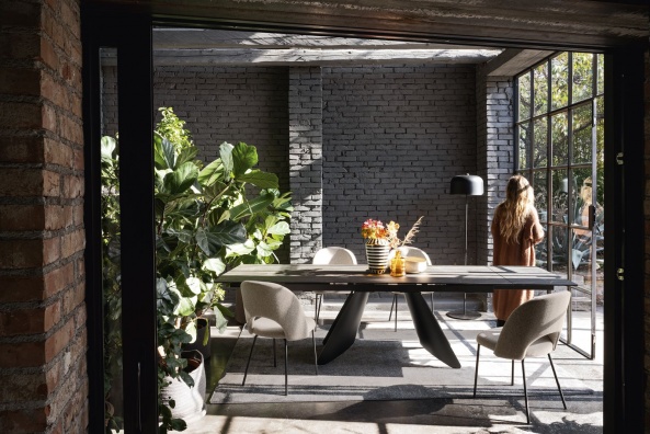 Orion dining table - myhome