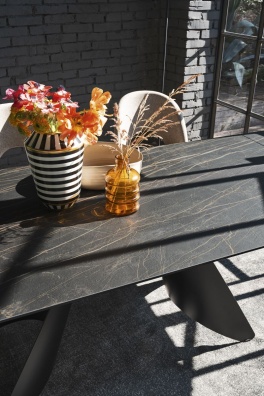 Orion dining table - myhome