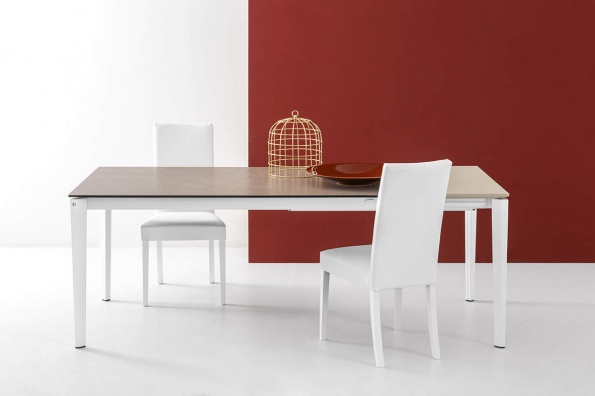 Pentagon dining table - myhome Pentagon dining table - myhome