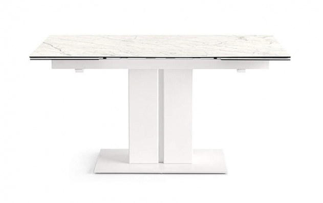 Pegaso dinining table