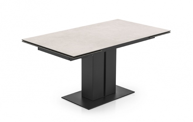 Pegaso dinining table