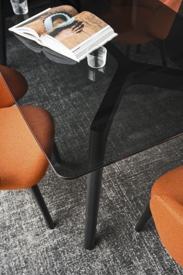 Pod dinining table - myhome
