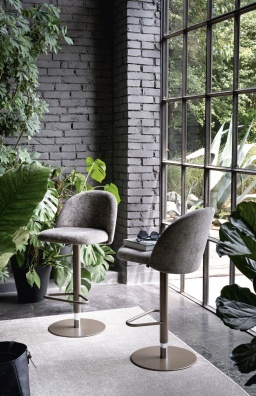 Tuka Mid stool - myhome