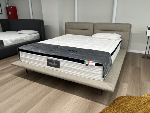 Moonlight double bed - showroom