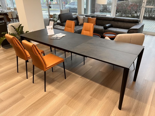 Pentagon dining table - showroom sample - myhome
