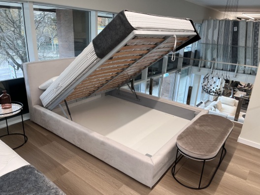 Sunny ZG double bed - showroom sample - myhome