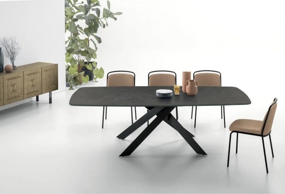 Ciclone dining table - myhome Ciclone dining table - myhome