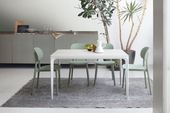 Mercury dining table