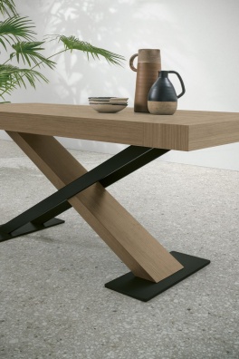 Sagittario dining table - myhome Sagittario dining table - myhome