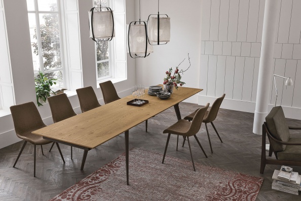 Syncro dining table