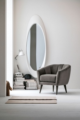 Tebe armchair for bedroom