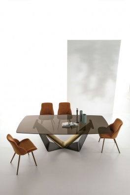 Velar dining table