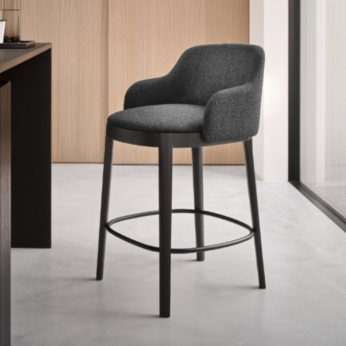Adèl stool