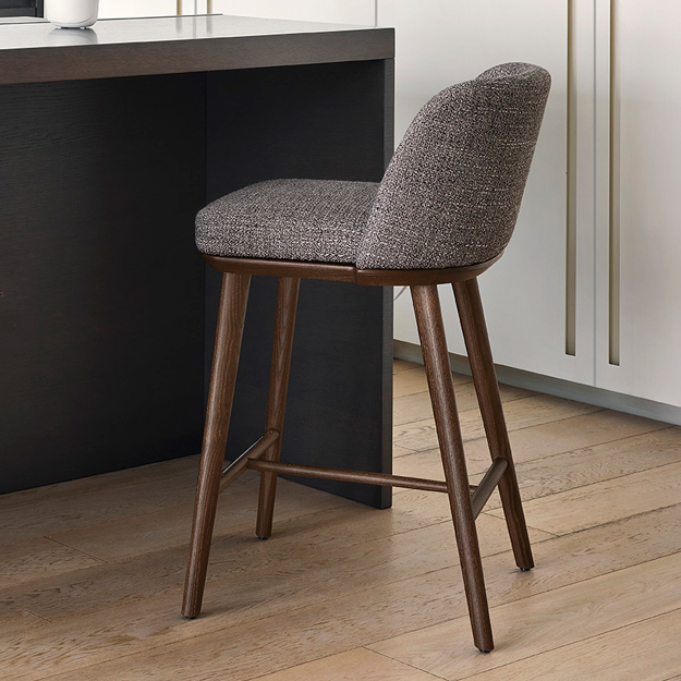 Foyer stool