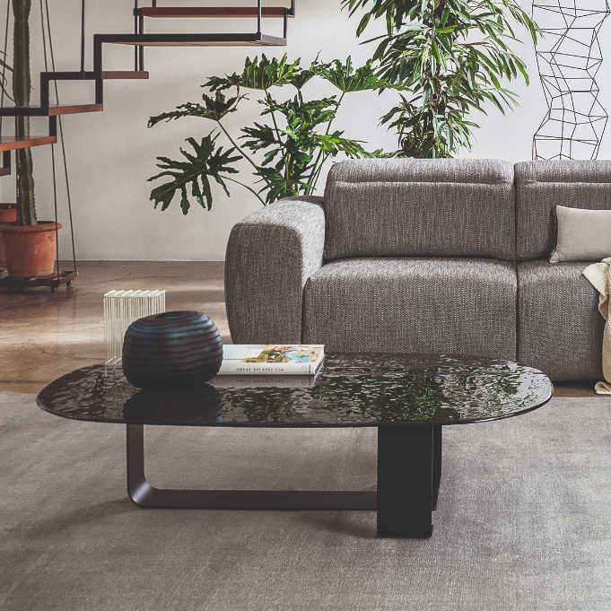 Ribbon coffee table