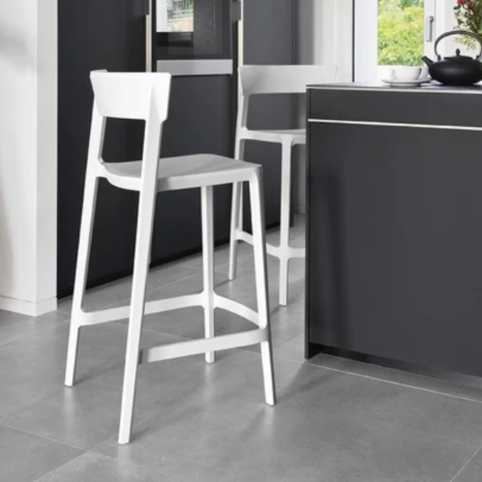 Skin stool