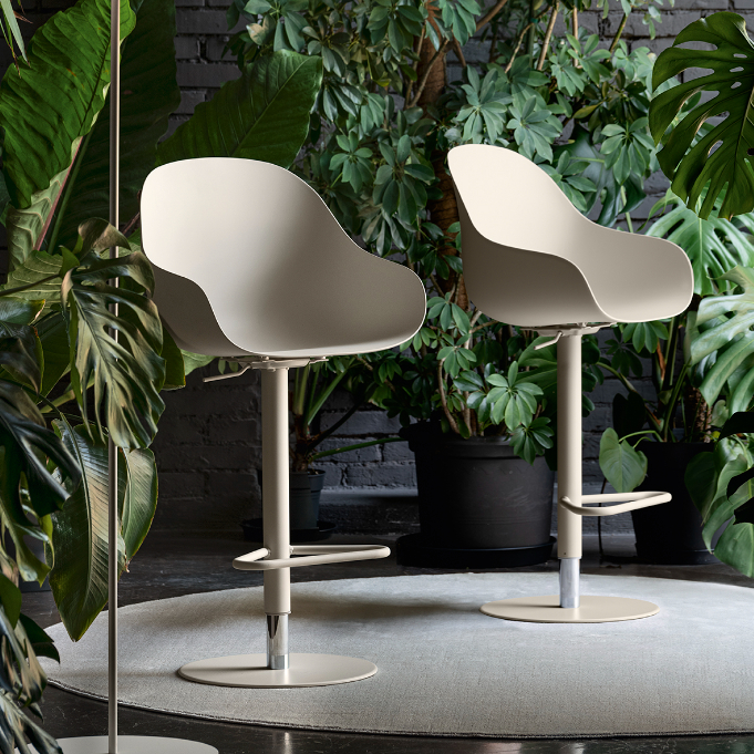 Academy karfás bárszék