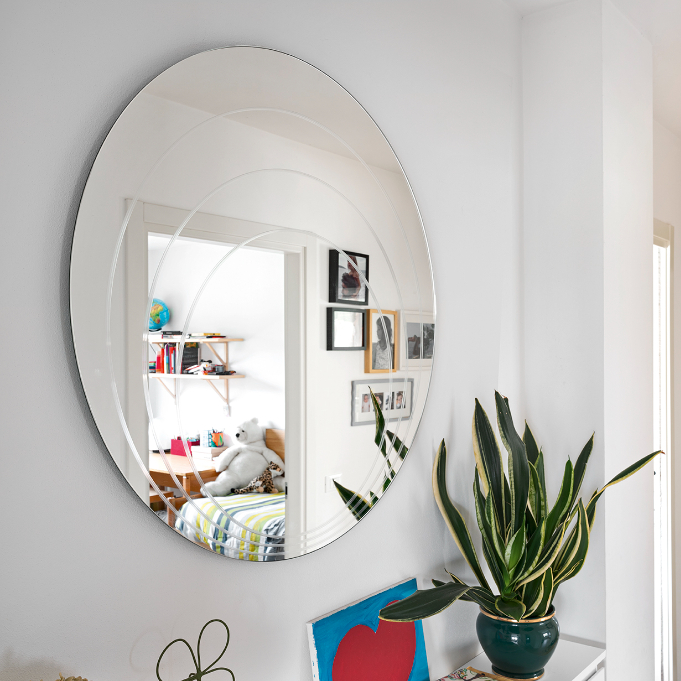 Lune mirror