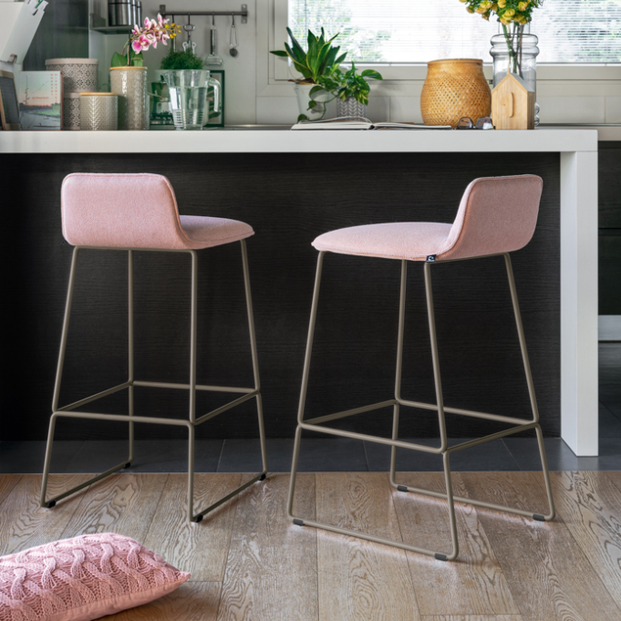 Riley soft stool