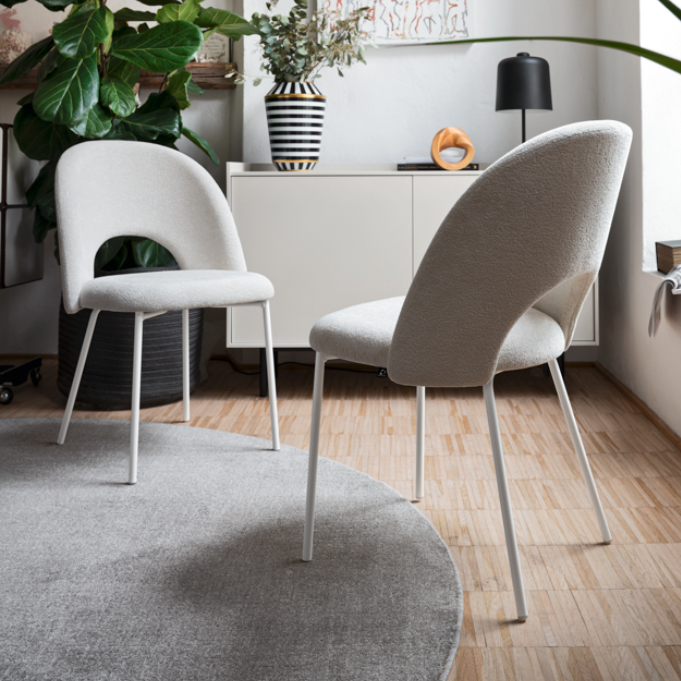 Tuka mid hole dining chair