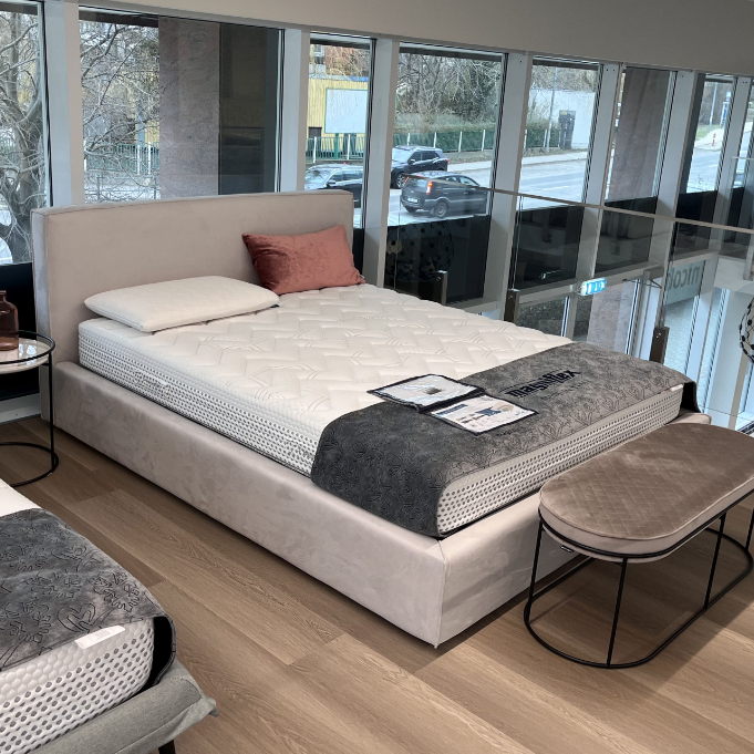 Sunny ZG double bed - showroom sample